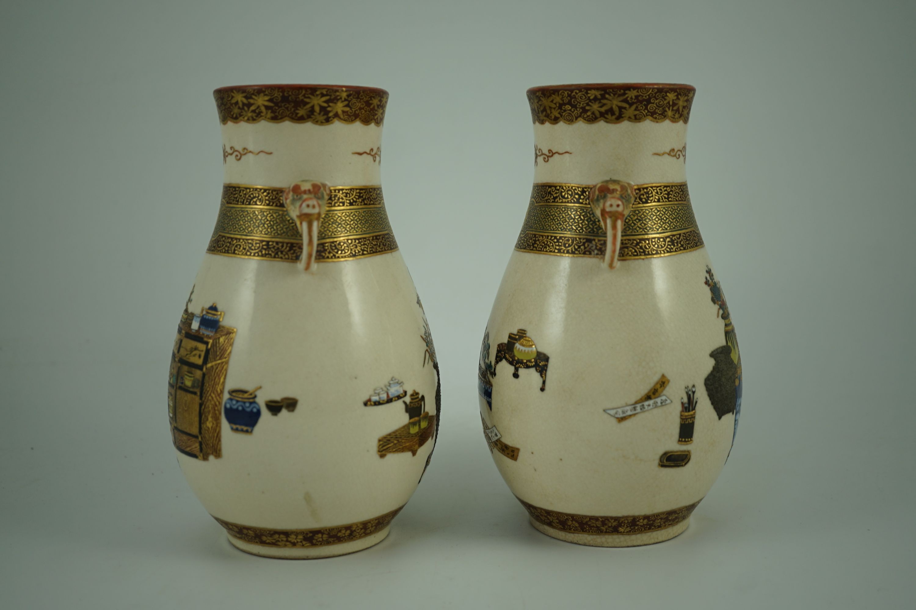 A pair of Japanese Satsuma pottery vases, by Bizan, Meiji period, 18.2cm high